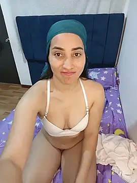 Snapshot of ANGELY_WET_JEET chatting on June 2026 07:58:02 PM ANGELY WET JEET online show from June 2026 07:58:02 PM