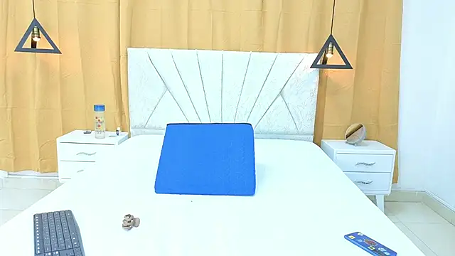 maria sweet honey online show from February 2026 12:50:01 PM