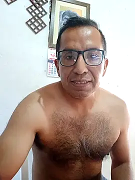 DIEGOLUIS2026 online show from May 2026 07:54:01 PM