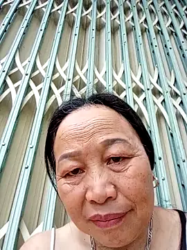 heesuu11 online show from April 2026 11:41:01 PM