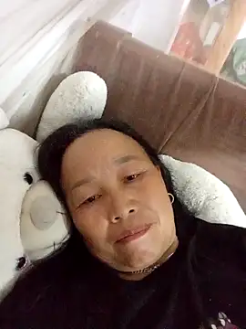 heesuu11 online show from April 2026 11:57:02 AM