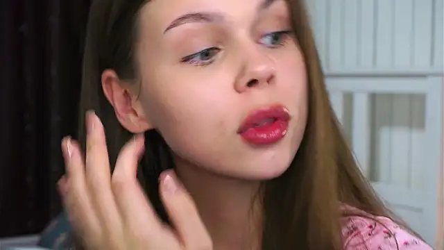 EarthaLevra online show from April 2026 08:23:01 PM