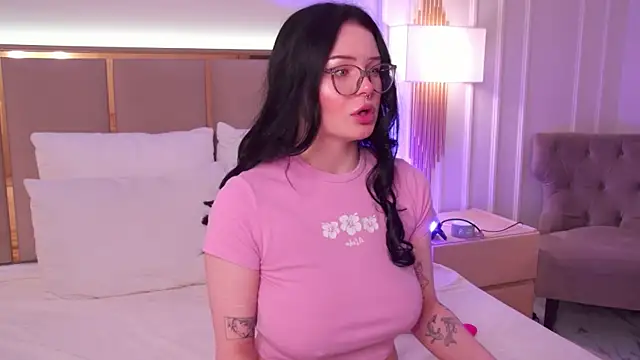 CindyMil online show from April 2026 06:16:02 AM