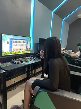 TTbeibei178 online show from March 2026 01:40:02 PM