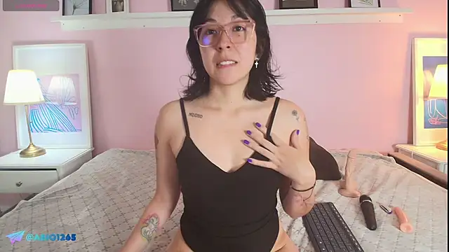 Abigailladyy online show from June 2026 11:33:01 AM