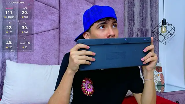 AronTawers online show from April 2026 07:27:01 PM