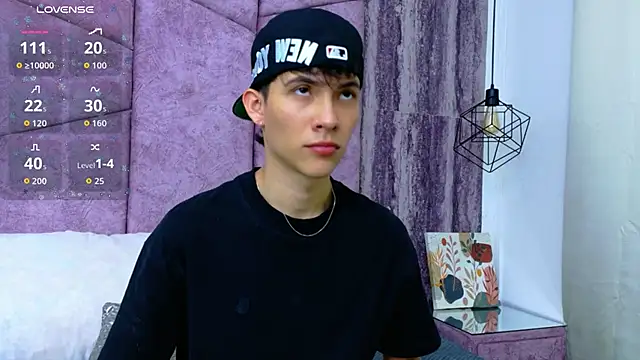 AronTawers online show from May 2026 07:55:02 PM