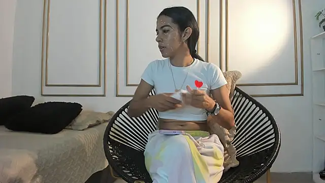 Snapshot of emily_gaviria1 chatting on May 2026 12:10:01 PM emily gaviria1 online show from May 2026 12:10:01 PM