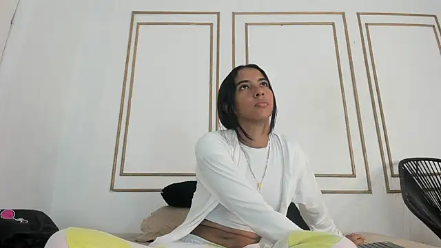 Snapshot of emily_gaviria1 chatting on May 2026 12:34:01 PM emily gaviria1 online show from May 2026 12:34:01 PM
