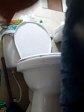 Snapshot of Andcas041 chatting on March 2026 06:41:02 AM Andcas041 online show from March 2026 06:41:02 AM