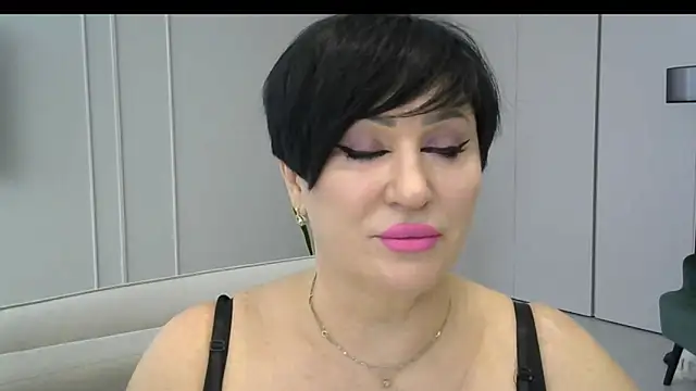 Kleotempt online show from April 2026 12:41:01 PM