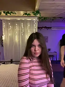 meowmiu online show from February 2026 07:36:01 PM