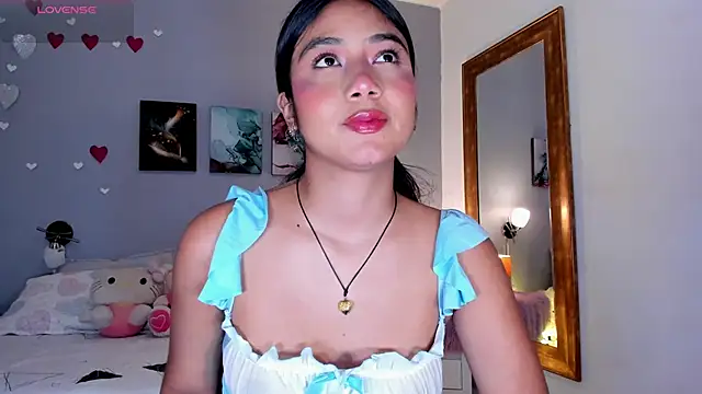 KimTaylorW online show from March 2026 03:00:01 AM