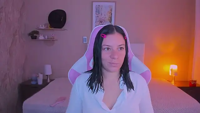 Dollhell online show from April 2026 11:57:02 AM