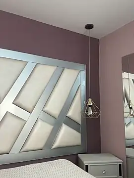 Ashleeyprincess01 online show from April 2026 01:05:01 PM