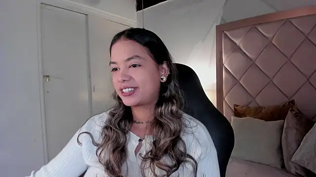 dulce lyraa1 online show from April 2026 04:13:02 AM