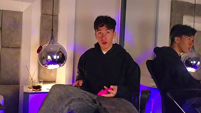 Austin Reedss online show from April 2026 12:26:02 PM