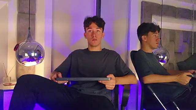 Austin Reedss online show from April 2026 02:42:01 PM