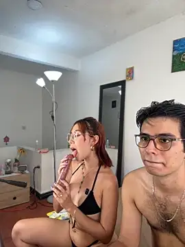 Mia-Valeria- online show from May 2026 10:15:01 PM