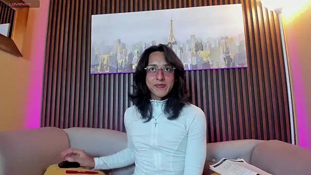 Elisasue online show from April 2026 02:58:01 AM