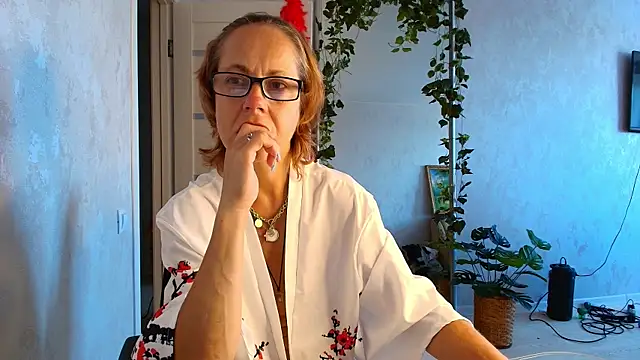 LioraWeiss online show from July 2026 08:16:01 AM