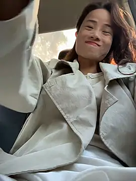 Mia-lp online show from April 2026 01:38:01 AM