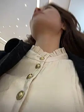 Mia-lp online show from April 2026 03:23:01 AM