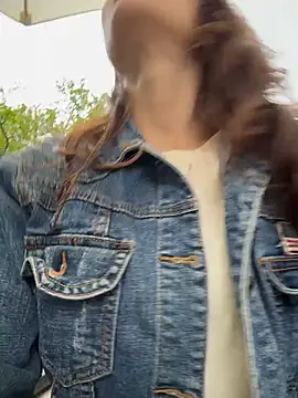 Mia-lp online show from April 2026 02:51:02 AM