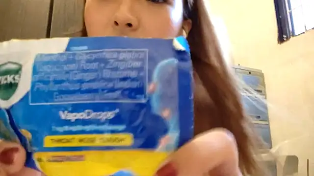 EllieCoconut001 online show from June 2026 10:19:02 AM