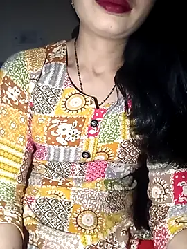 Rashmika Mandana online show from February 2026 04:45:01 AM