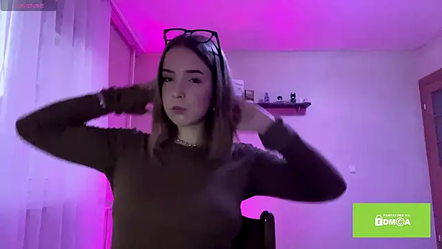 HillaryZelek online show from March 2026 04:14:01 PM