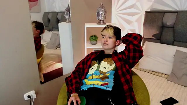 RedHood 1 online show from April 2026 04:21:02 AM