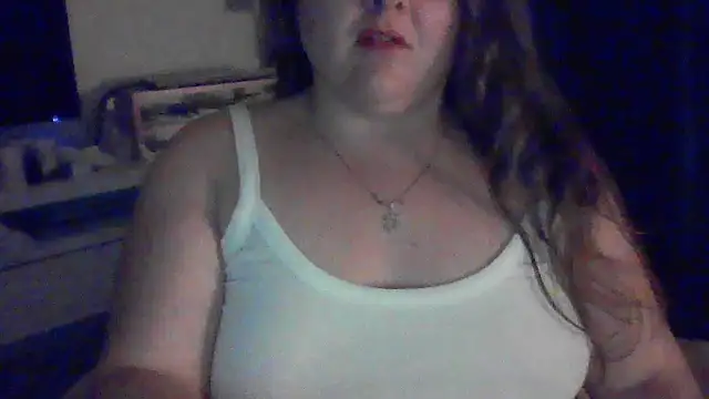 Snapshot of crystalizzze chatting on June 2026 07:56:01 AM crystalizzze online show from June 2026 07:56:01 AM