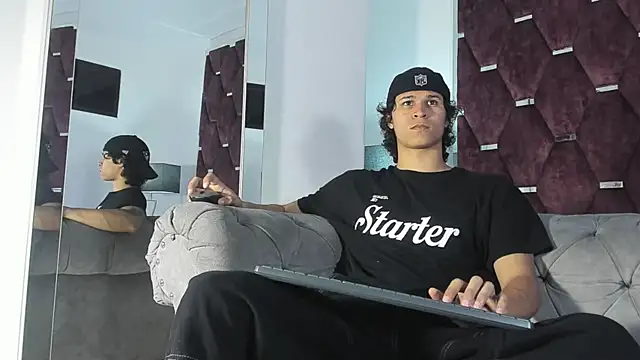 TonyBenedetti online show from April 2026 09:01:01 PM