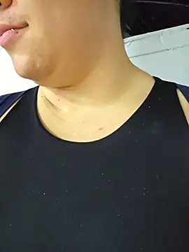 lilith velvet  online show from April 2026 12:44:02 PM