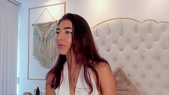 Sara funy online show from March 2026 12:31:02 PM