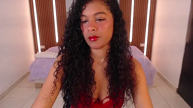 adelinne  online show from March 2026 12:45:01 PM