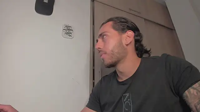 Axel  Blaze online show from March 2026 12:42:02 PM