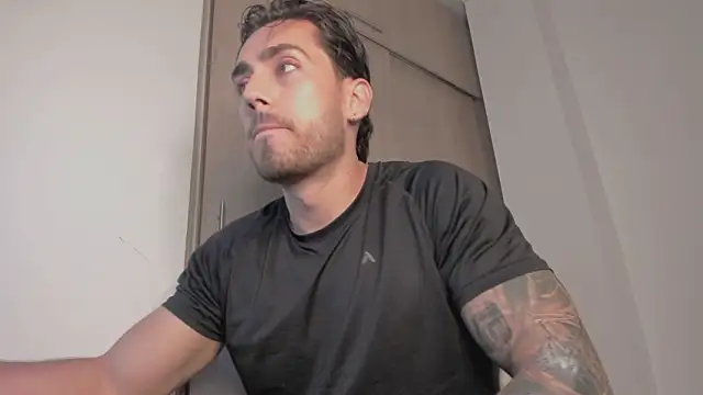 Axel  Blaze online show from March 2026 12:22:01 PM