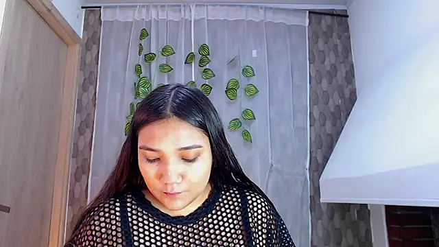 anyela donecm online show from April 2026 07:34:01 PM