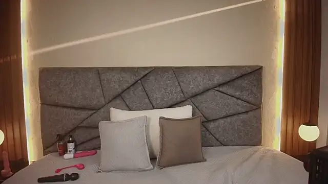 ShayMilleer online show from June 2026 11:44:02 AM
