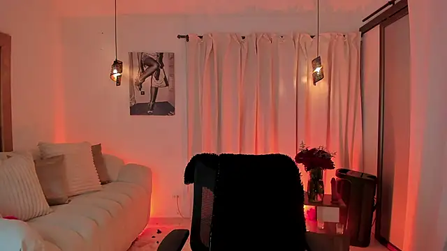 Snapshot of IsabellaLux_ chatting on June 2026 02:50:02 PM IsabellaLux online show from June 2026 02:50:02 PM
