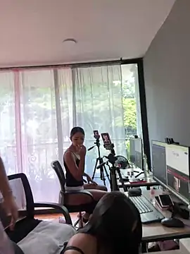 kitty rousse01 online show from February 2026 01:22:01 PM