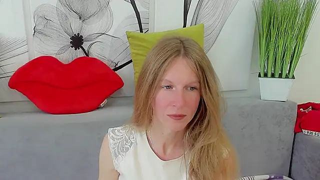 Mira XOo online show from June 2026 01:59:02 PM