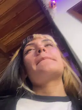 Sara 92 online show from March 2026 05:23:02 PM