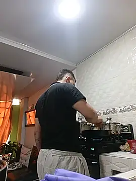 Edwin Q online show from June 2026 05:02:02 PM