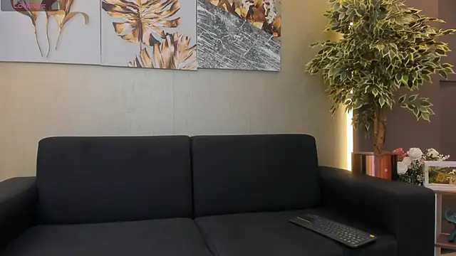 ValentinaaMilan online show from March 2026 05:08:01 AM