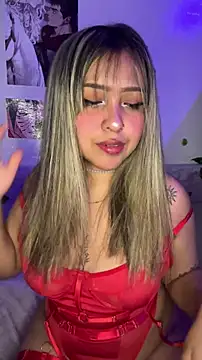 Moon Velvet  online show from March 2026 10:57:01 PM