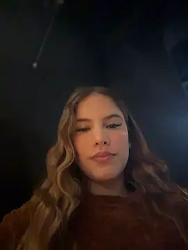 MiluRossee online show from April 2026 04:26:02 AM