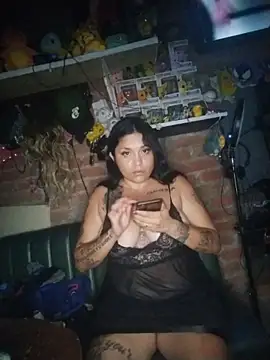 Cristal queen  online show from April 2026 07:09:01 AM